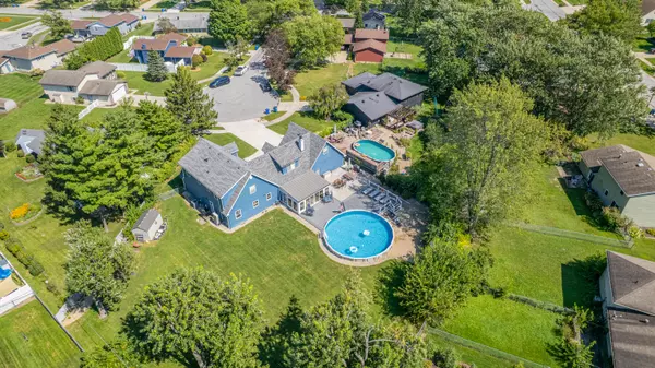 Crown Point, IN 46307,617 Helen CT