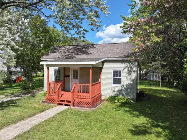 Winamac, IN 46996,415 S Franklin ST