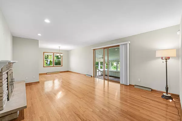 Valparaiso, IN 46383,2208 Vine ST