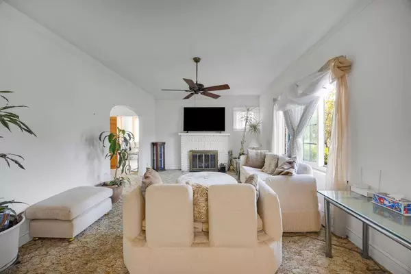 Gary, IN 46404,643 Mckinley ST