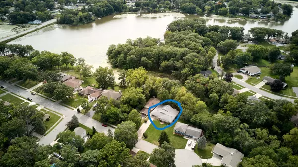 Hobart, IN 46342,1009 Lake George DR