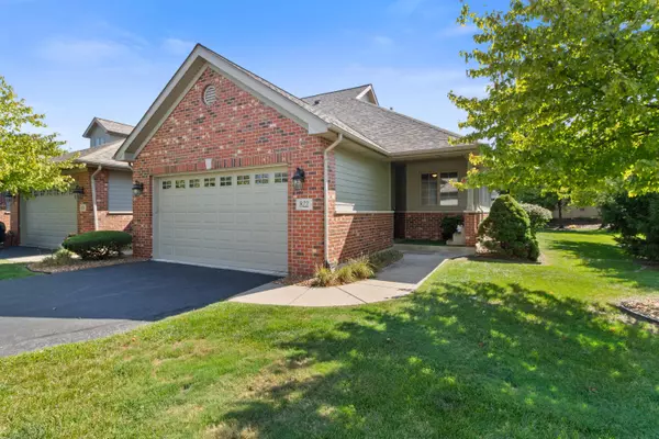 822 Boxwood DR, Munster, IN 46321