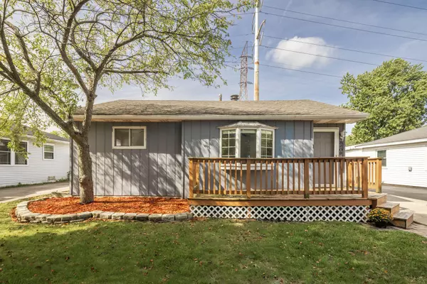 8208 Gordon DR,  Highland,  IN 46322