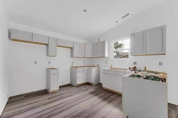 Kingsford Heights, IN 46346,301 Malvern RD