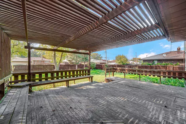 Munster, IN 46321,8126 Tapper AVE