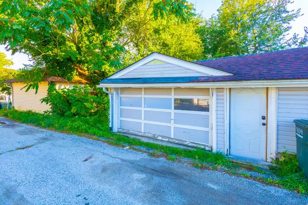 Valparaiso, IN 46383,205 1/2 Brown ST