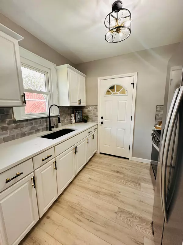 Hobart, IN 46342,223 S Ash ST