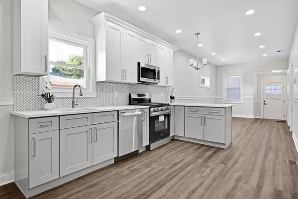 Hammond, IN 46320,1152 E Roosevelt ST