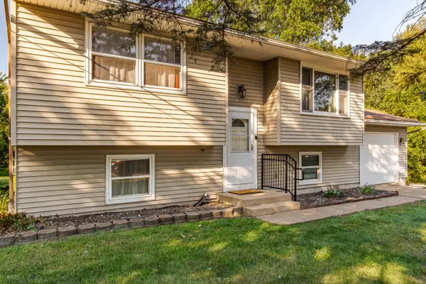 1642 E 31st PL, Hobart, IN 46342