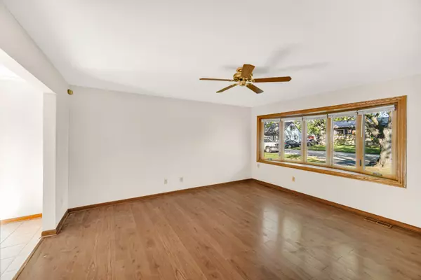 Valparaiso, IN 46385,716 Fremont RD