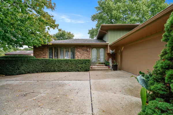 Valparaiso, IN 46385,279 W Robbie LN