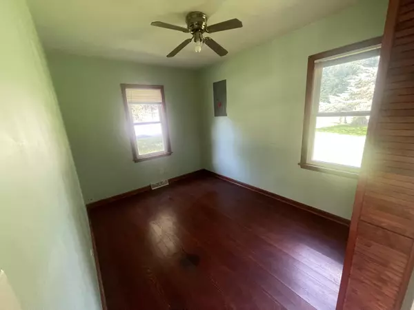Hobart, IN 46342,2521 W 38th AVE