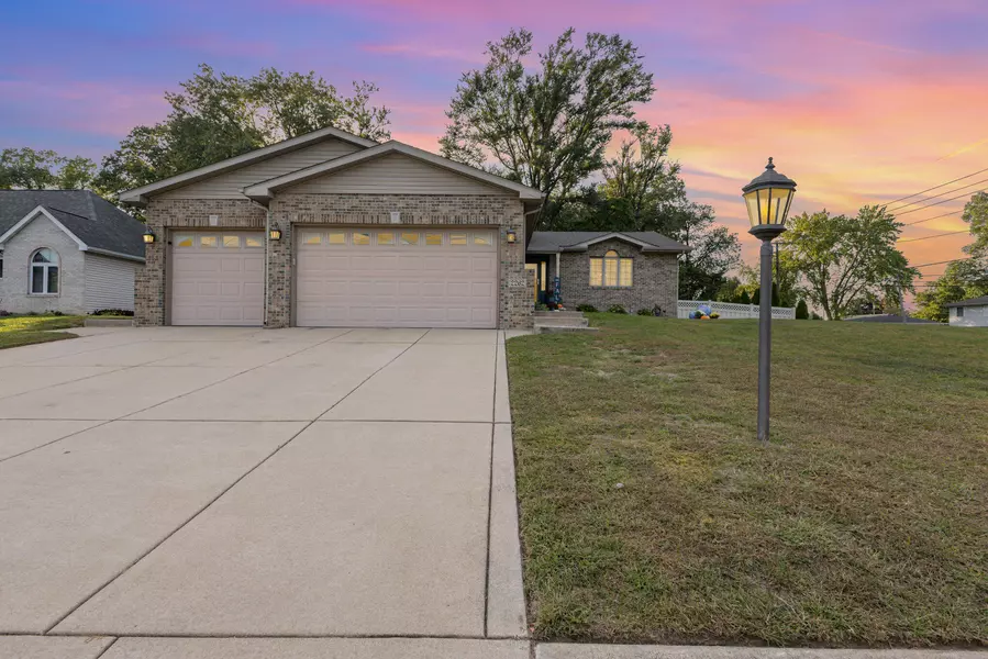2262 Rodeo ST, Portage, IN 46368