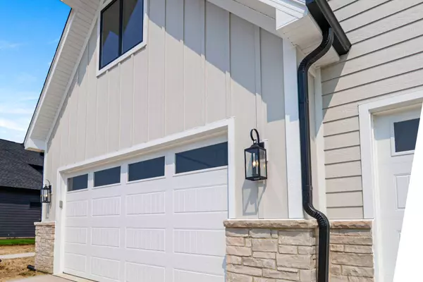 St. John, IN 46373,13256 Waterleaf DR