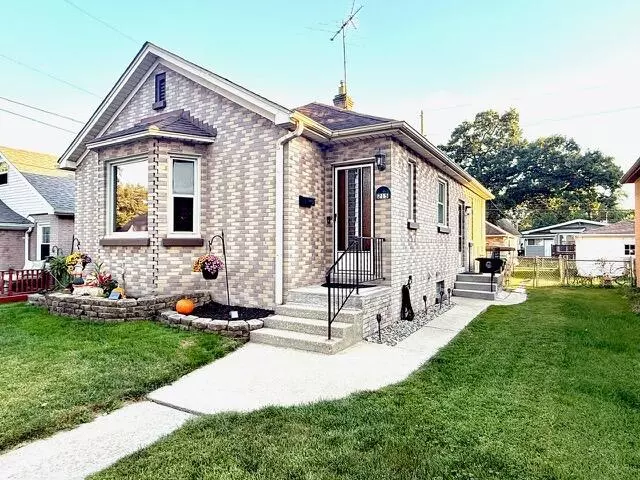 Hobart, IN 46342,215 Court ST