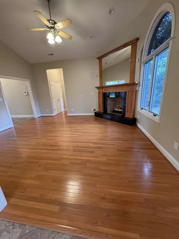 Valparaiso, IN 46383,3513 Westbridge DR