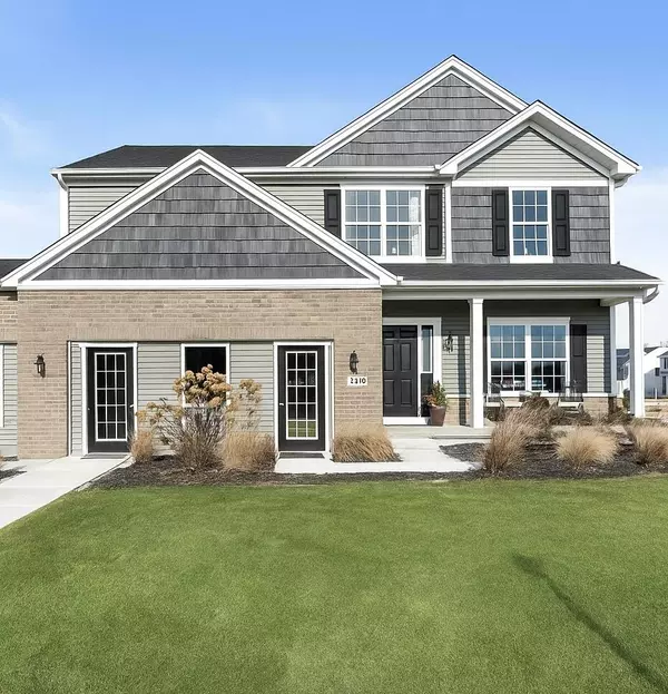 25 Levanno DR, Crown Point, IN 46307