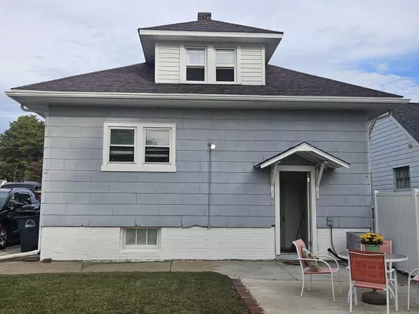 Michigan City, IN 46360,222 May AVE