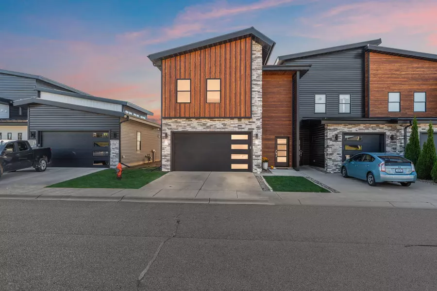 283 Nomo PL, Crown Point, IN 46307