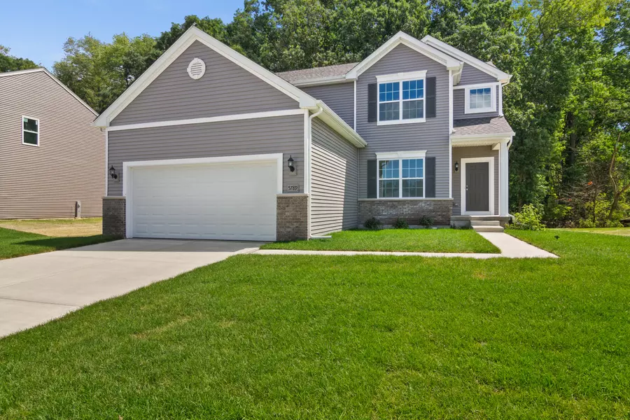 5800 Buck LN, Portage, IN 46368