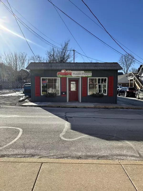 Crown Point, IN 46307,300 S Court ST