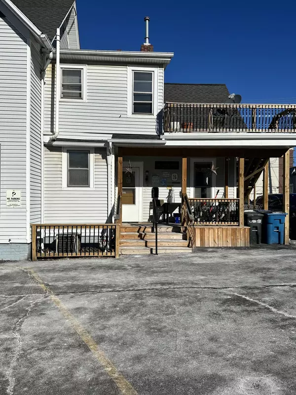 Crown Point, IN 46307,300 S Court ST