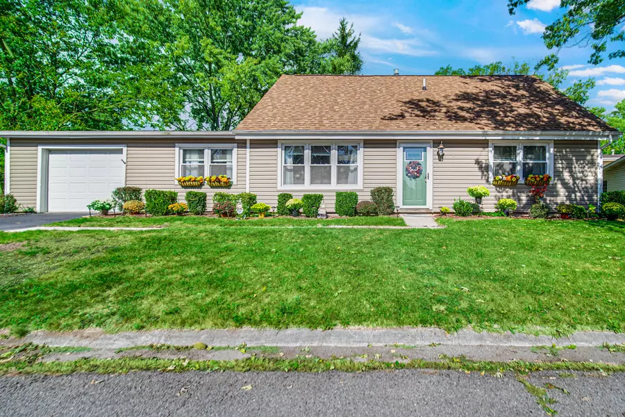 375 Sassafras DR, Valparaiso, IN 46385