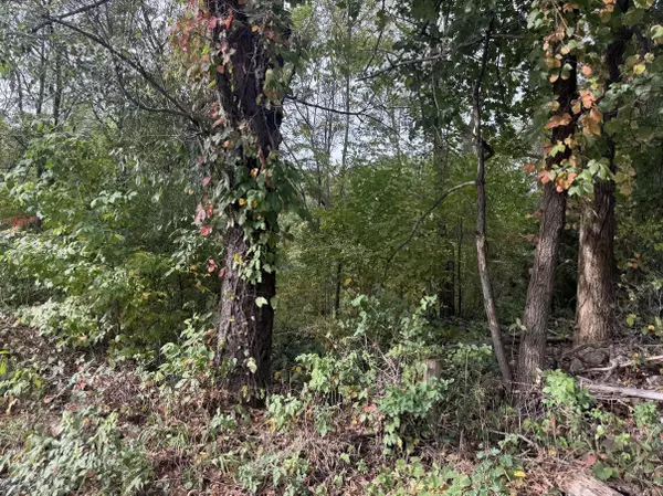 Valparaiso, IN 46383,4403 Flint Lake GTWY