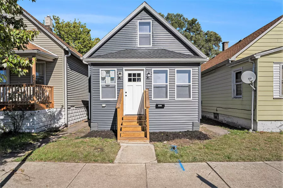 1037 Ames ST, Hammond, IN 46320