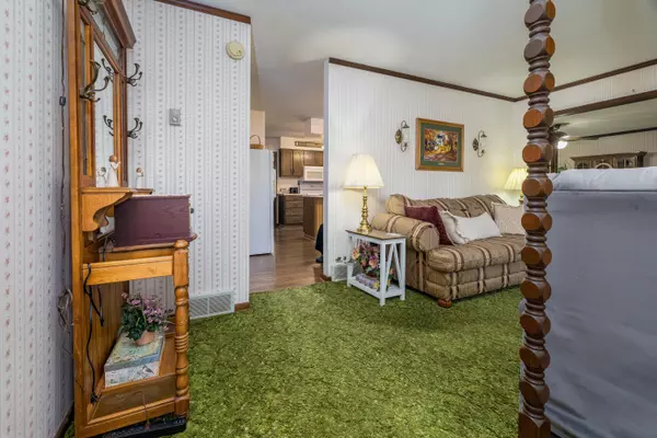 Rensselaer, IN 47978,4674 Friar Tuck CIR