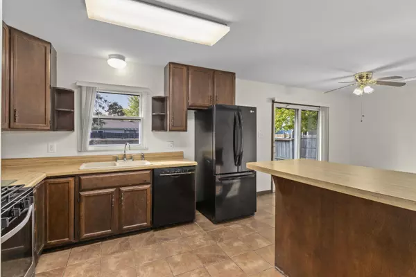 Valparaiso, IN 46383,2303 Worthington DR