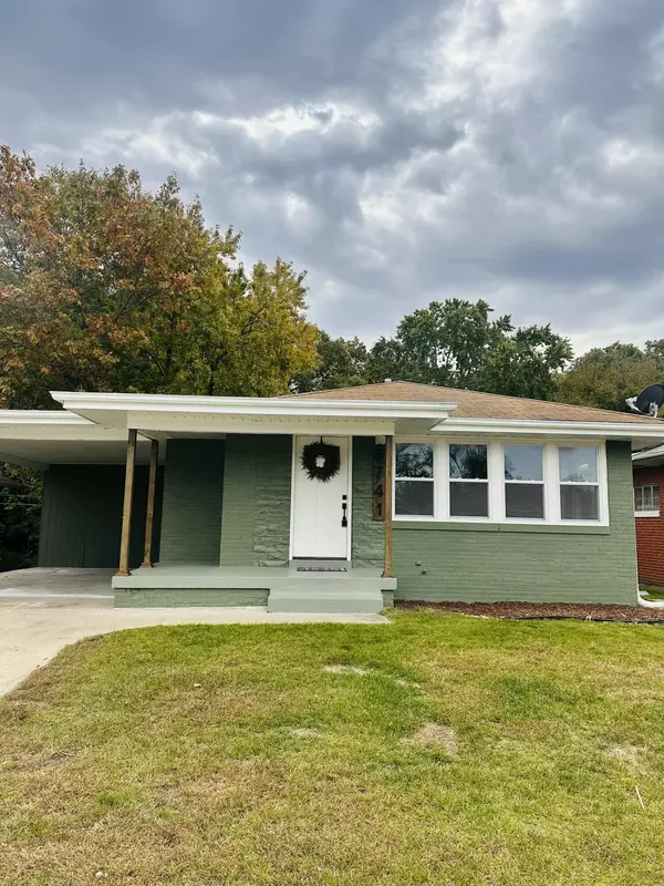 6741 Ash PL, Gary, IN 46403