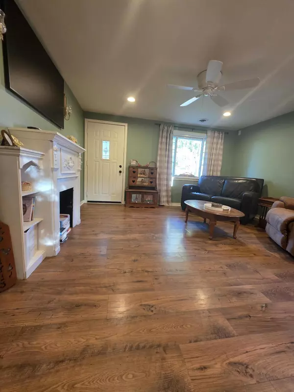 Griffith, IN 46319,414 N Lindberg ST