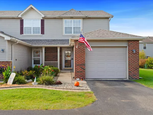 1065 Flagstone DR, Dyer, IN 46311