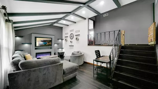 Highland, IN 46322,3210 O Day DR