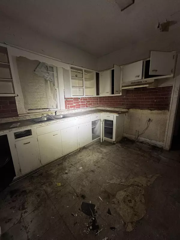 Gary, IN 46407,1384 Harrison ST