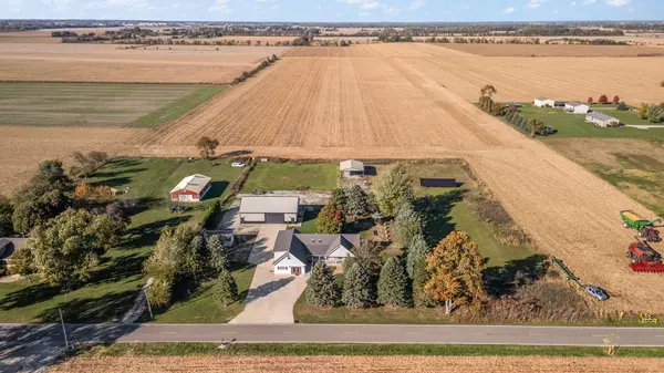 Valparaiso, IN 46383,355 E 300