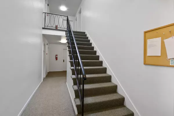 Munster, IN 46321,8825 Janeway CT #8