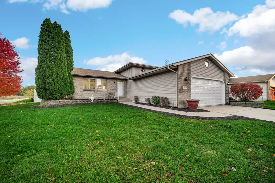 1409 Independence DR, Hobart, IN 46342