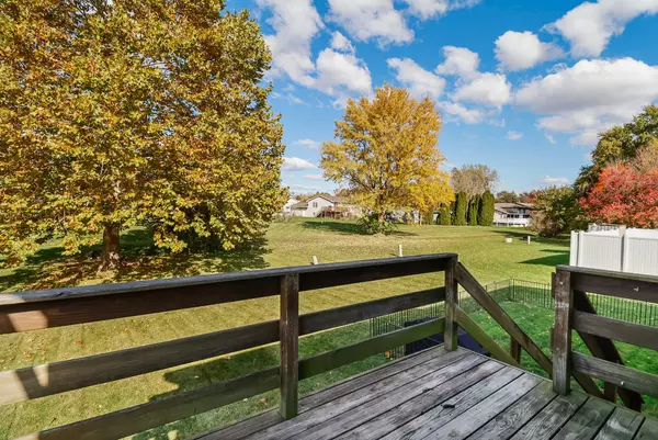 Crown Point, IN 46307,3984 Kingsway DR