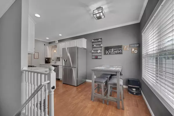 Valparaiso, IN 46383,2502 Mcafee DR