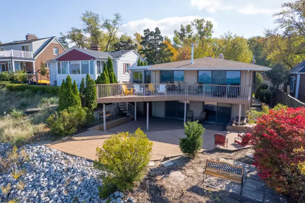 Portage, IN 46368,42 Shore DR