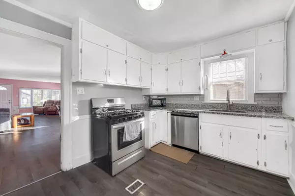 South Bend, IN 46614,418 E Fairview AVE