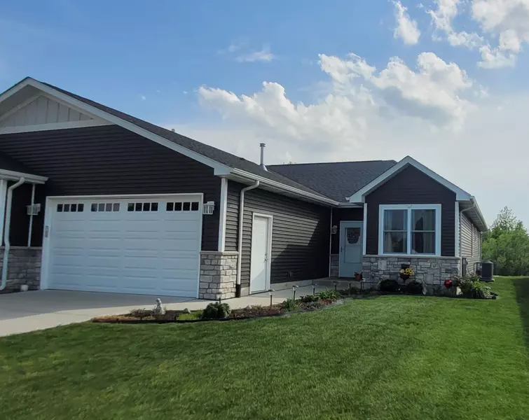 1551 E 177th CT, Lowell, IN 46356