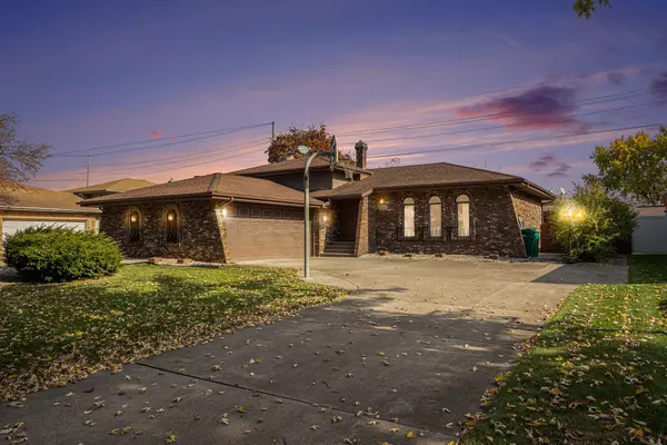 Munster, IN 46321,7905 Frederick AVE