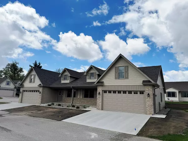 Demotte, IN 46310,821 9th ST #10b