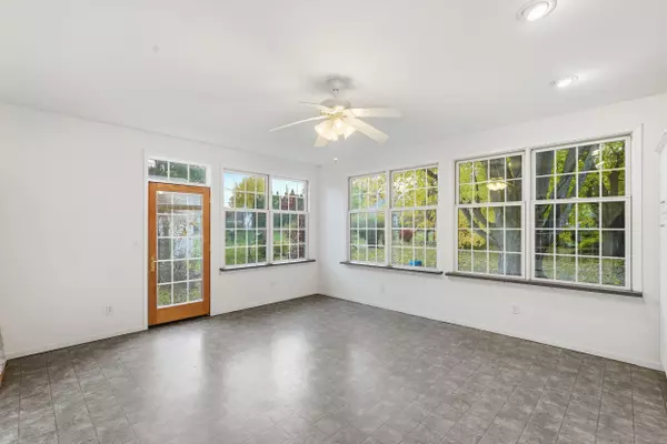 Valparaiso, IN 46383,1513 Franklin ST