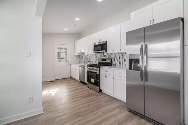 Hammond, IN 46323,3336 175th ST