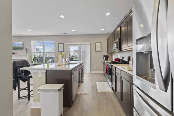 Columbus, IN 47201,2436 Creek Bank DR