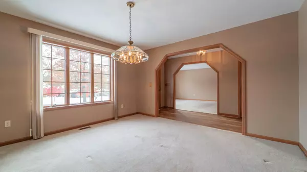 Crown Point, IN 46307,312 Fairfield DR